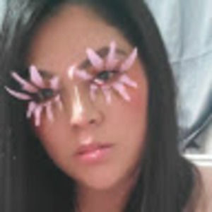 Meet your Posher, Claudia